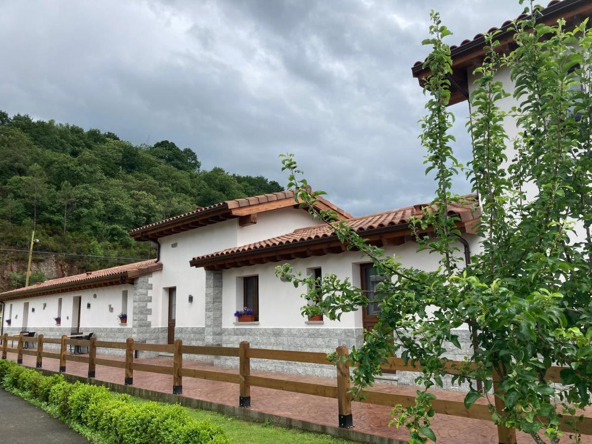 Apartamentos La Presa El Molin Onís Exteriér fotografie